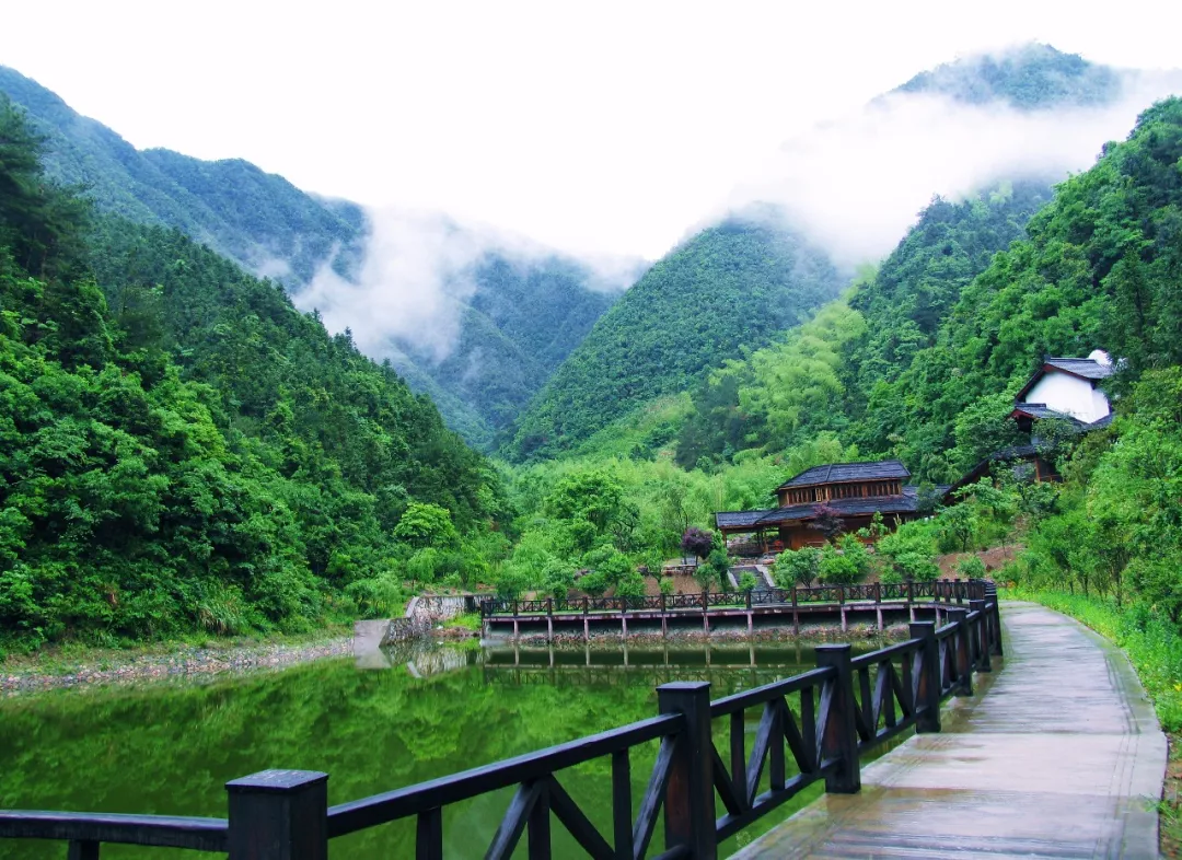 中秋出行！新晉黑馬目的地TOP10，小眾海島、賞秋秘境、文化慢城