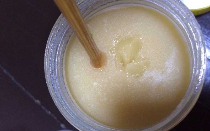 真蜂蜜會(huì)結(jié)晶嗎？結(jié)晶是蜂蜜的特性，所有自然成熟蜜都能結(jié)晶！